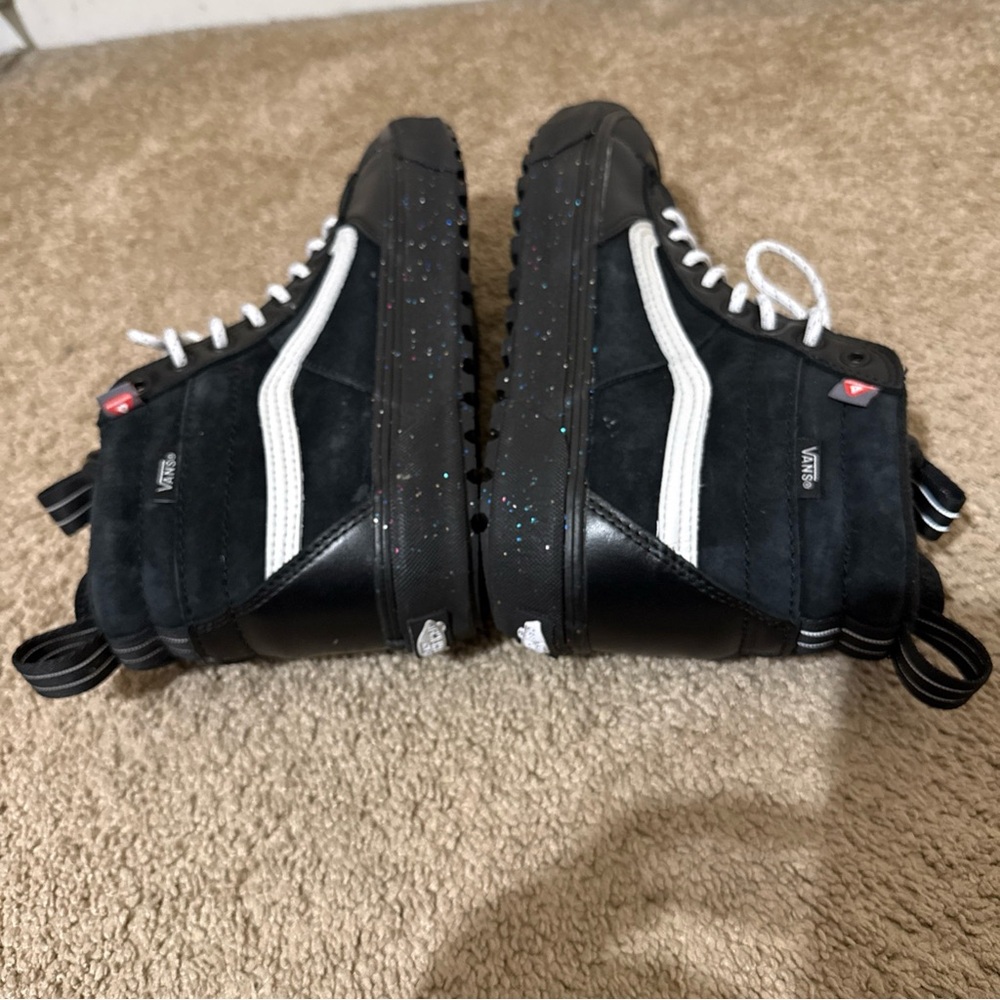 VANS Sk8-Hi MTE- Shoes - High Top Black Glitter Suede Men’s 8.5 Women’s 10 - Picture 5 of 12